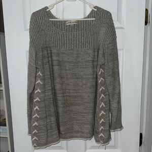 Knox Rose Gray Crew Neck Sweater with Textured Knit